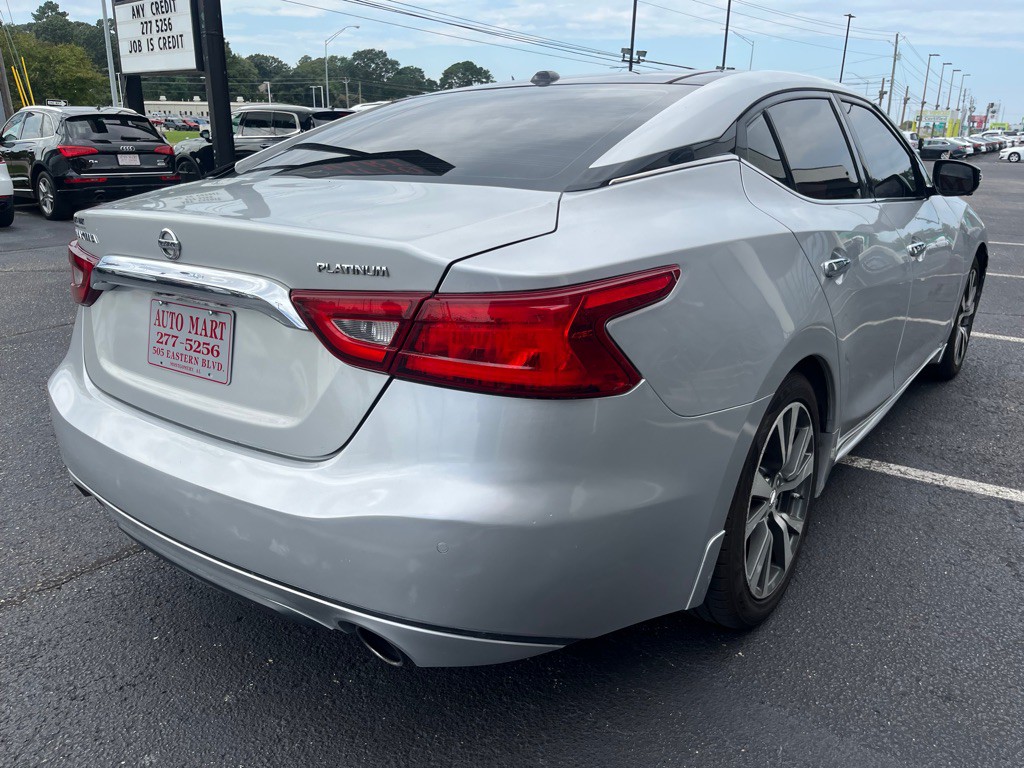 2017 Nissan Maxima Image 4