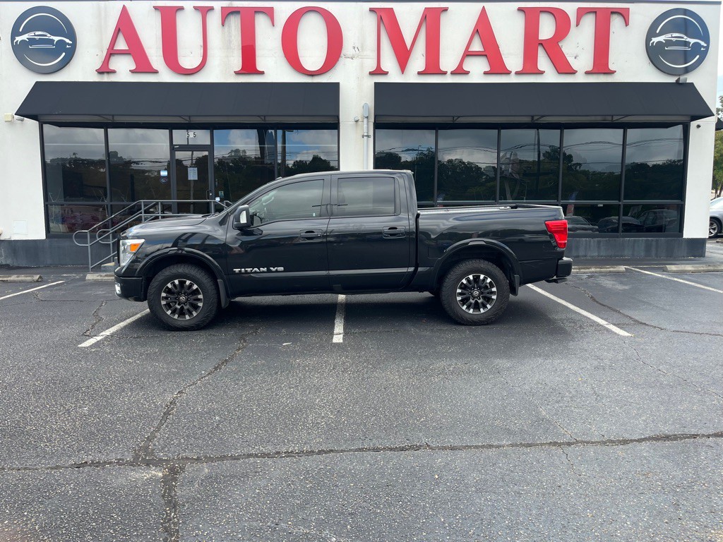 2019 Nissan Titan Image 1