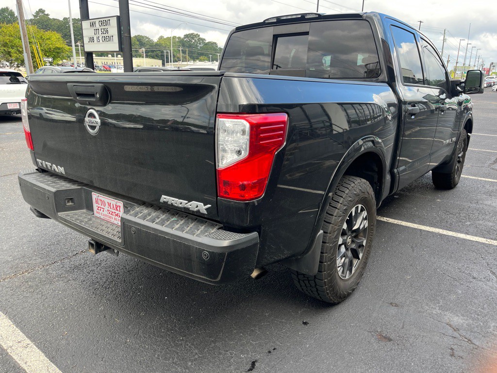2019 Nissan Titan Image 4