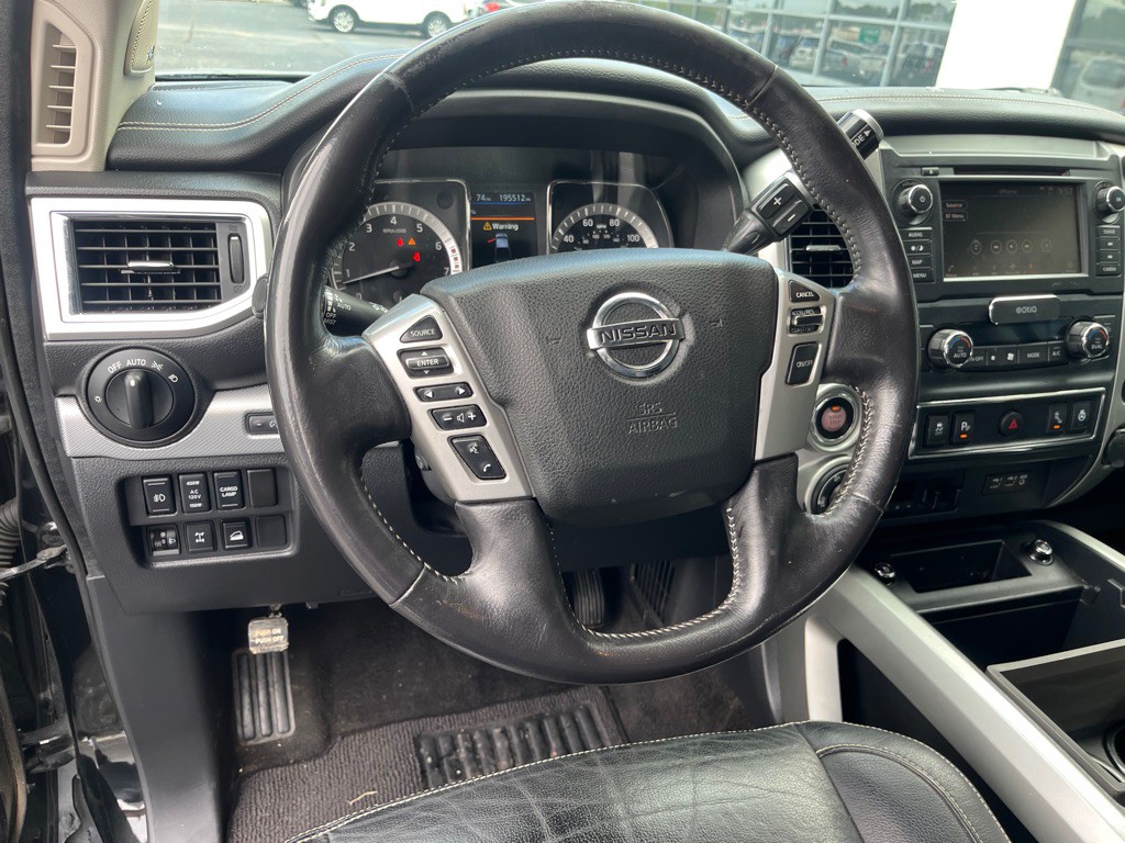 2019 Nissan Titan Image 6