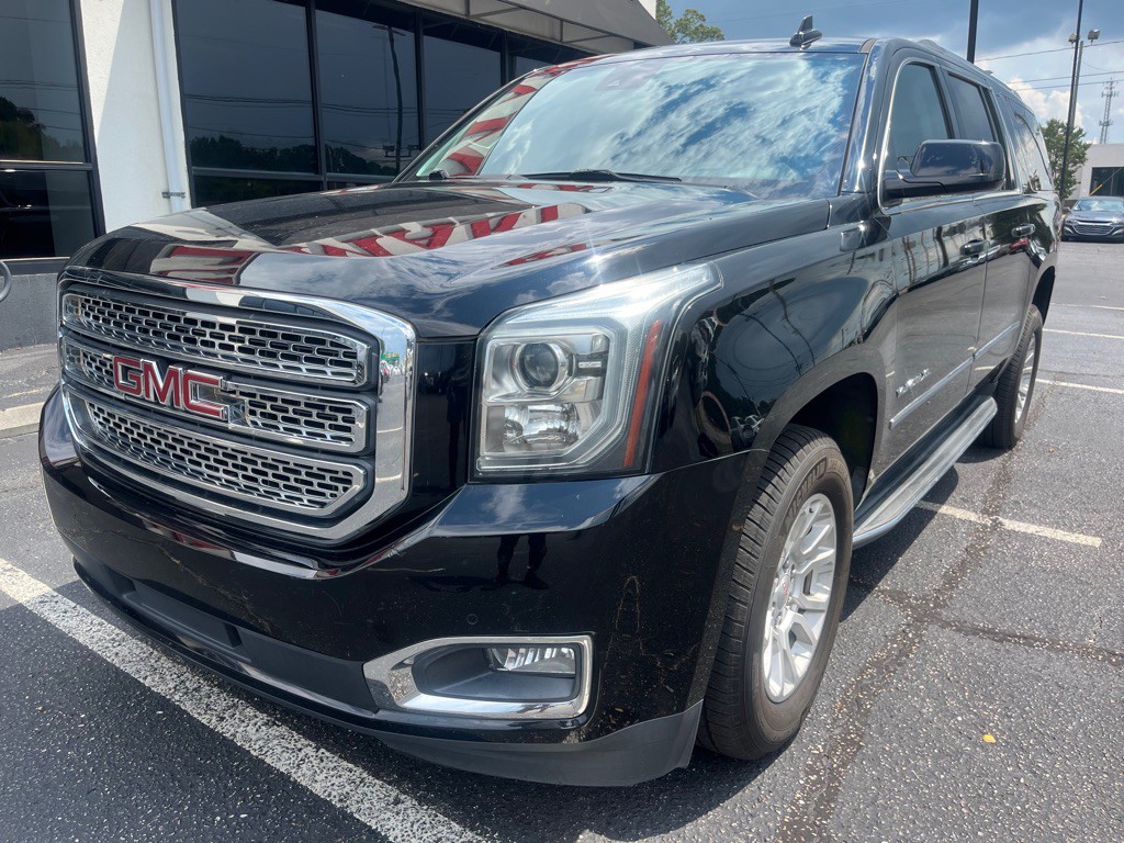 2018 GMC Yukon Image 2