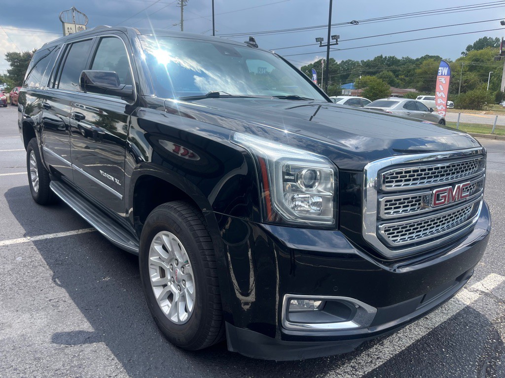 2018 GMC Yukon Image 3