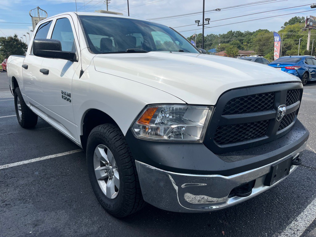 2018 RAM 1500 Image 3