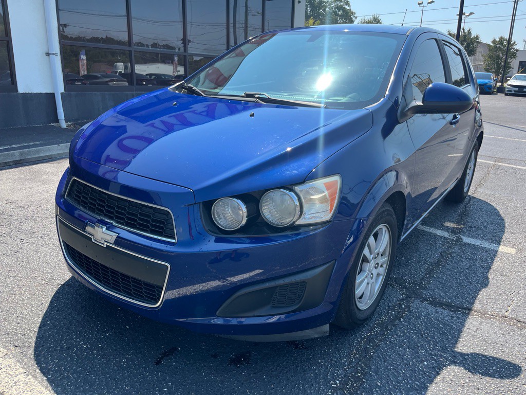 2014 Chevrolet Sonic Image 2