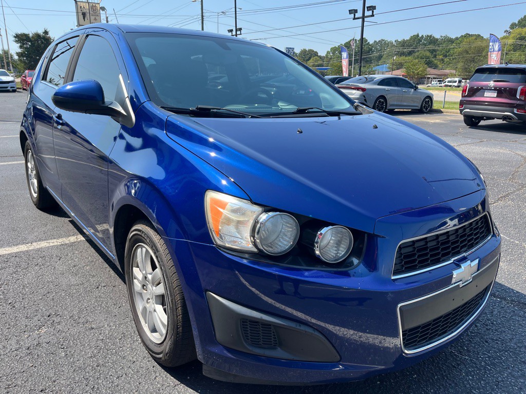 2014 Chevrolet Sonic Image 3