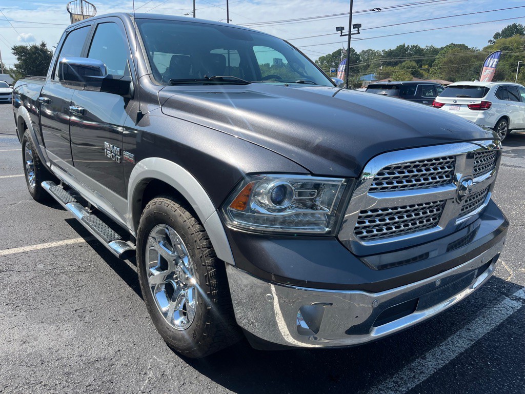 2017 RAM 1500 Image 3
