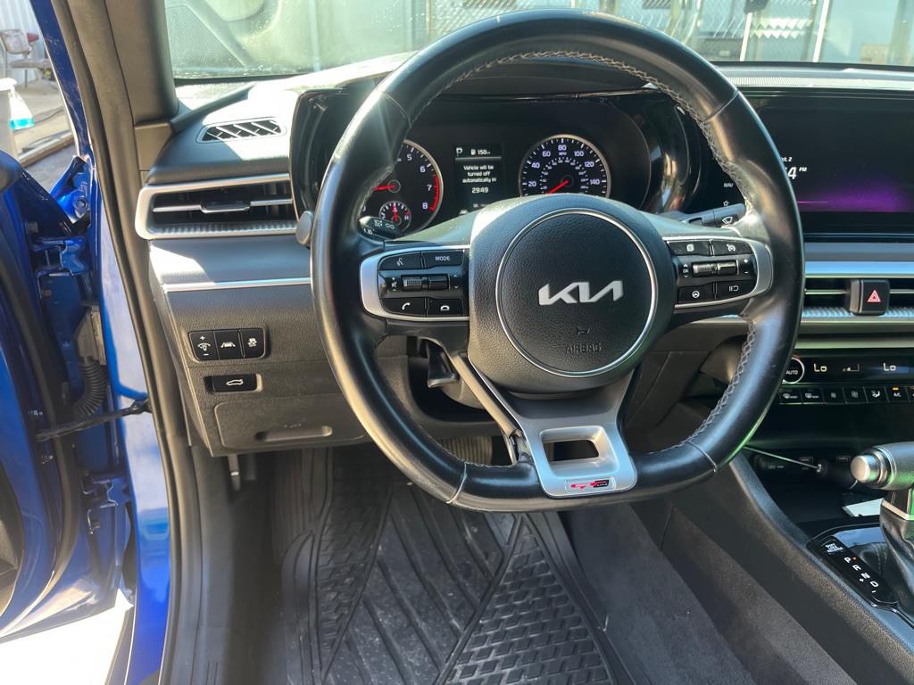 2022 Kia K5 Image 6