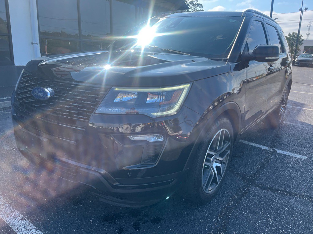 2018 Ford Explorer Image 2
