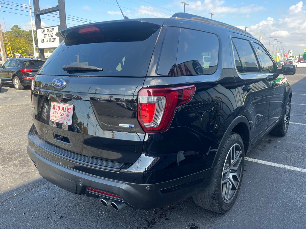 2018 Ford Explorer Image 4