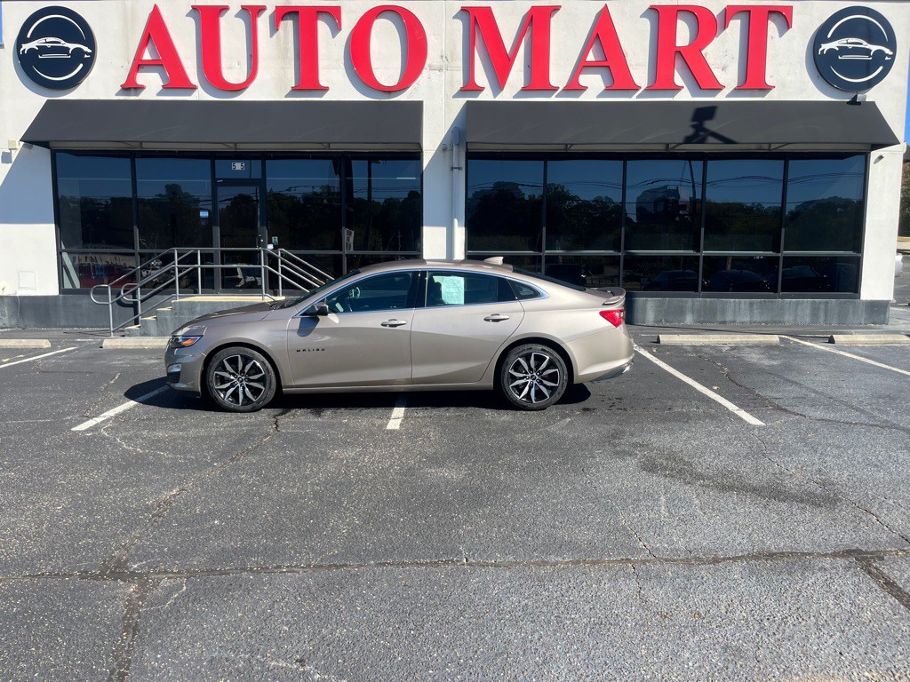 2022 Chevrolet Malibu Image 1