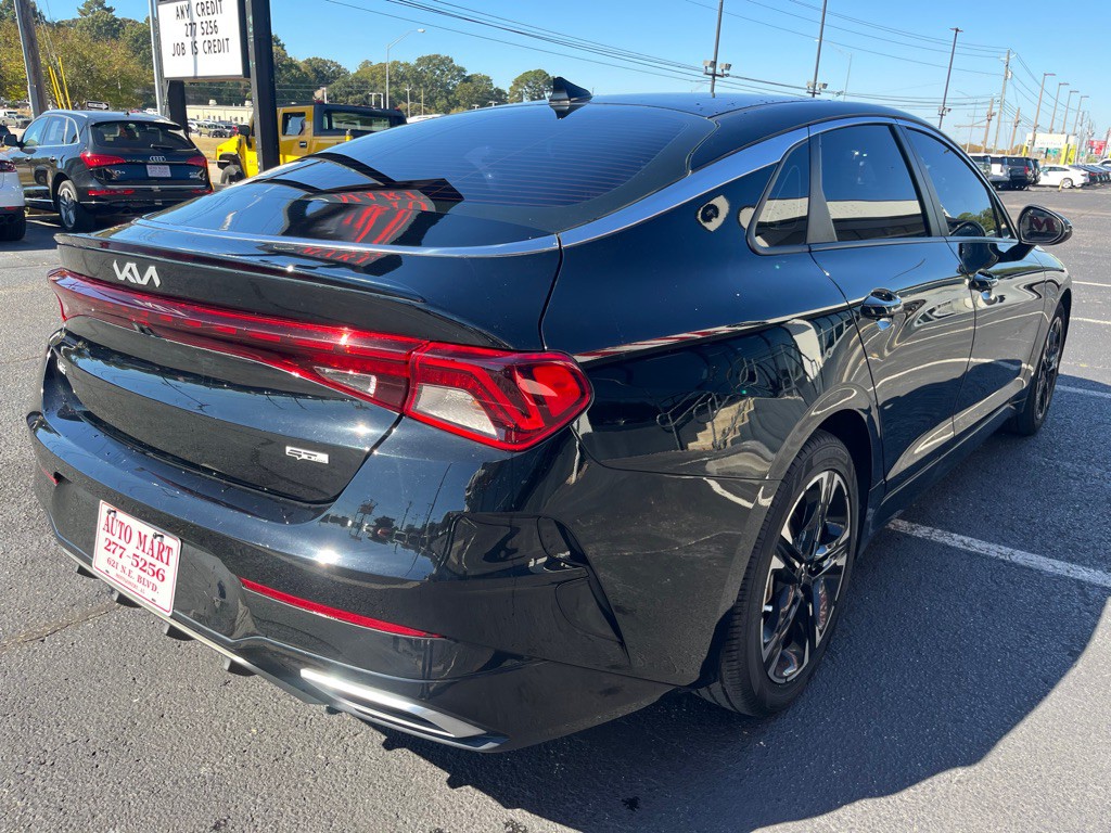 2023 Kia K5 Image 4