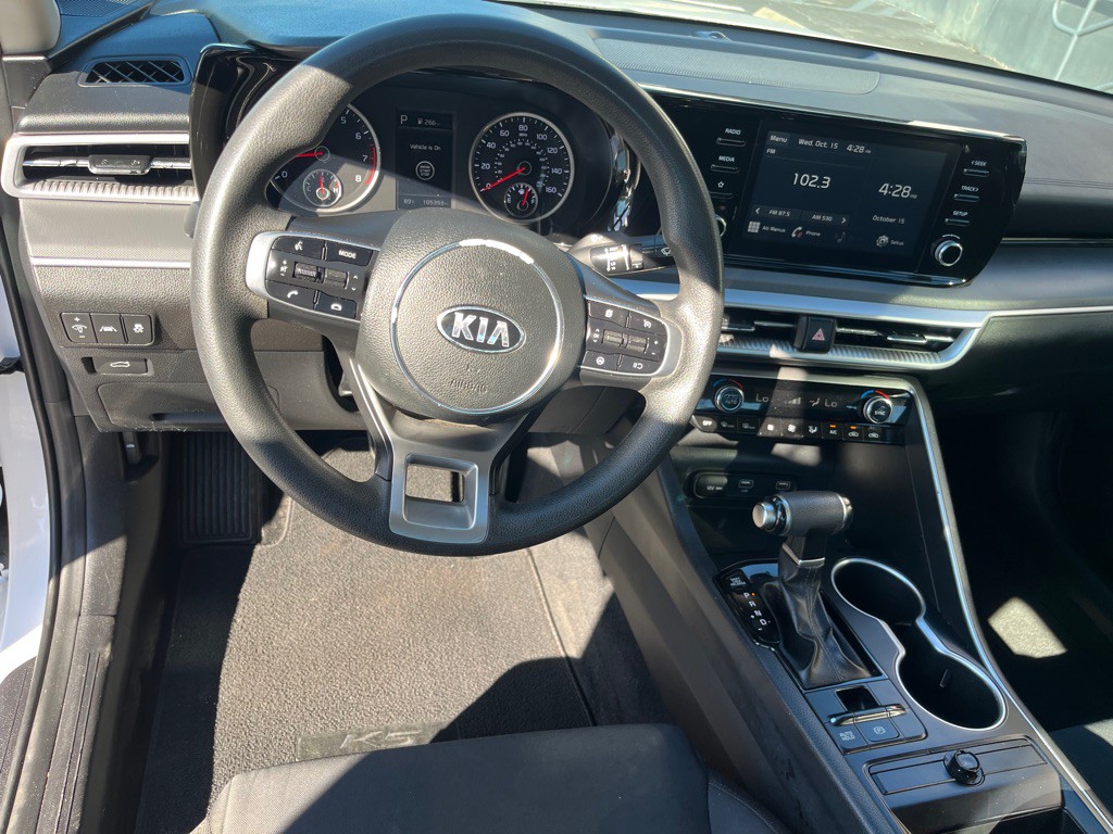 2021 Kia K5 Image 6