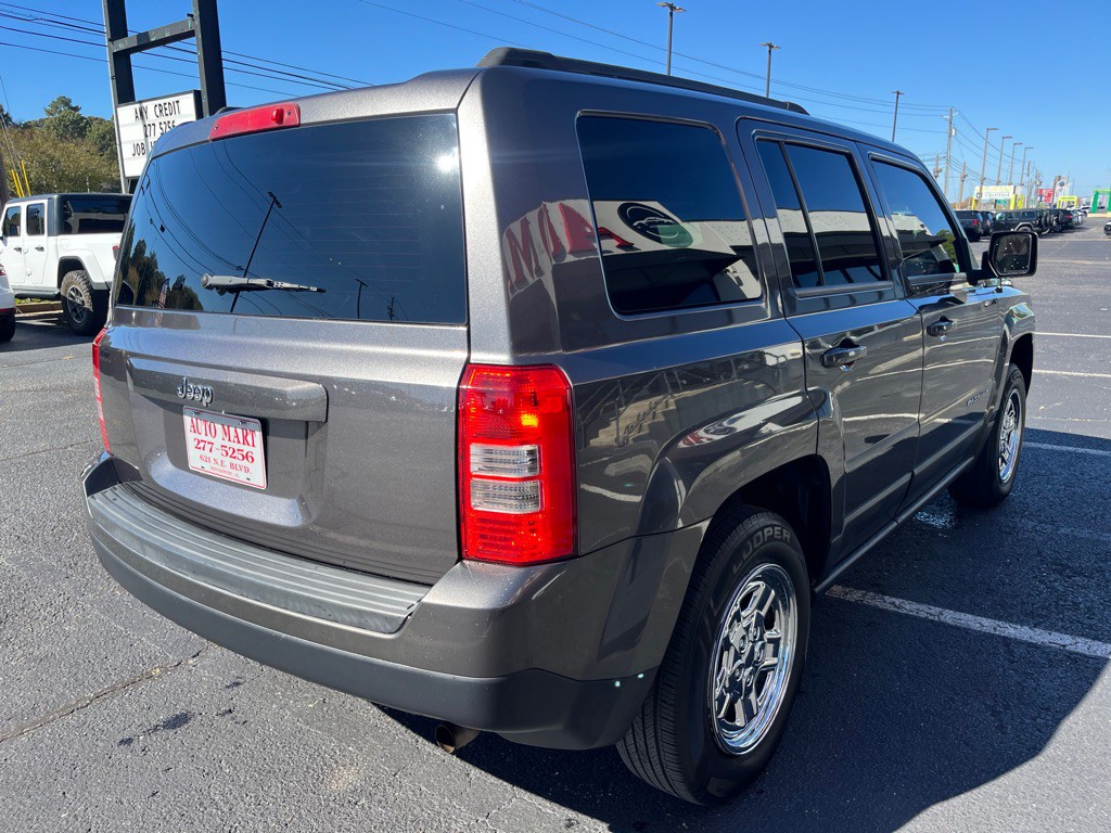 2015 Jeep Patriot Image 4