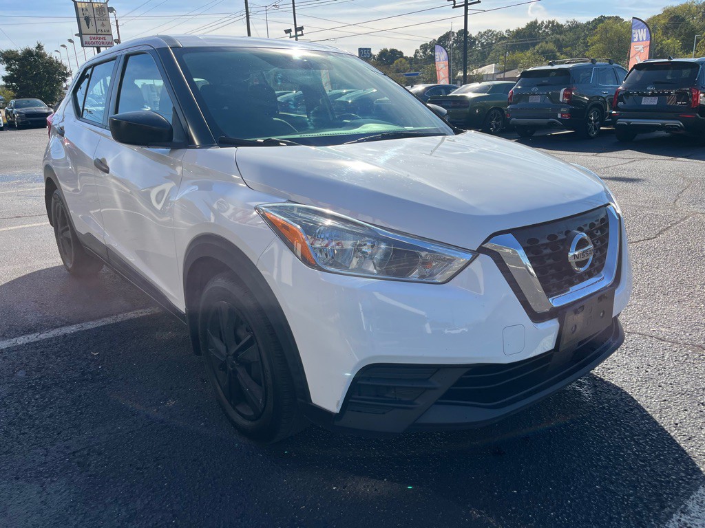 2020 Nissan Kicks Image 3