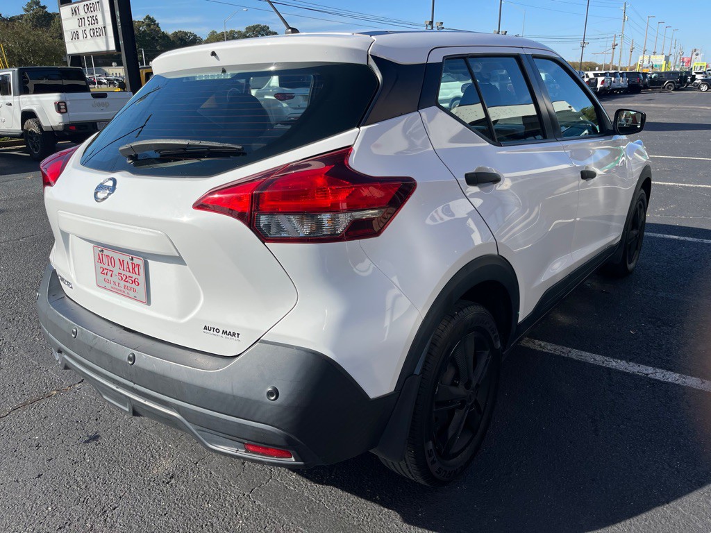 2020 Nissan Kicks Image 4