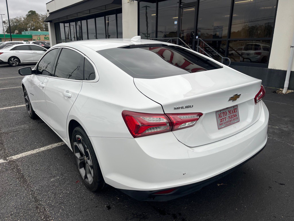 2022 Chevrolet Malibu Image 5