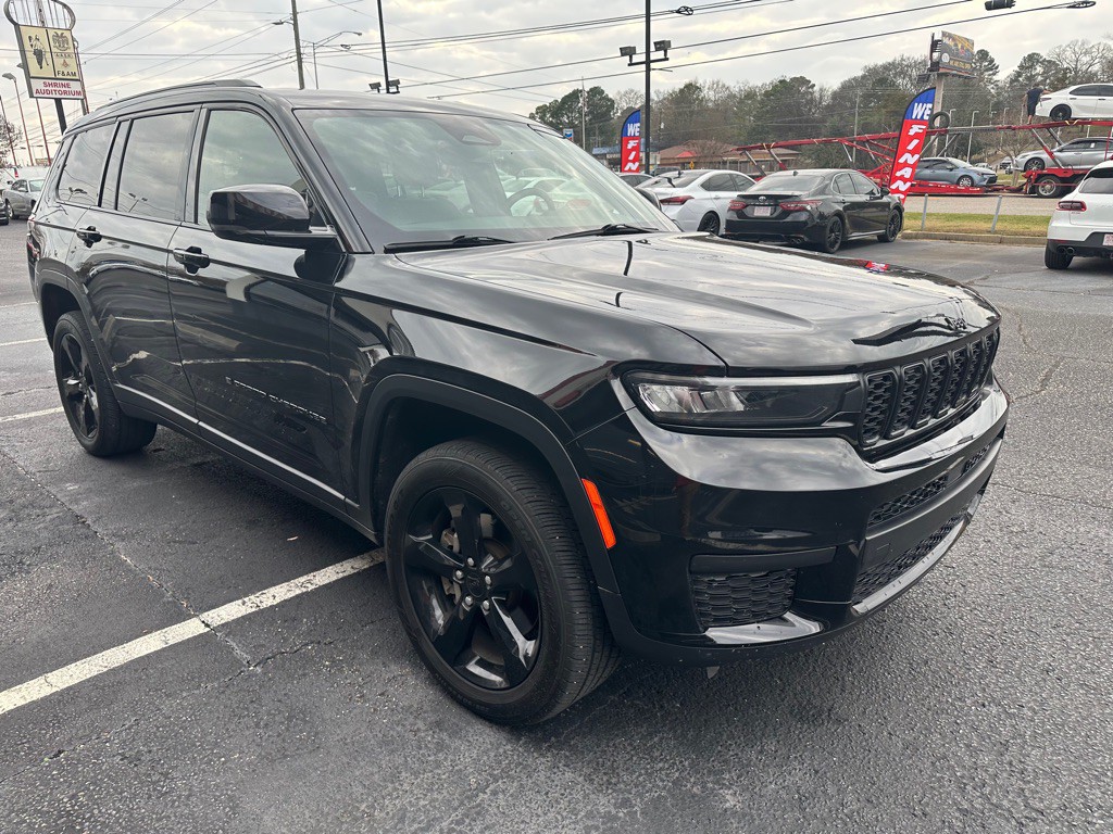 2022 Jeep Grand Cherokee Image 3