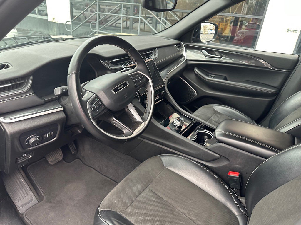 2022 Jeep Grand Cherokee Image 12