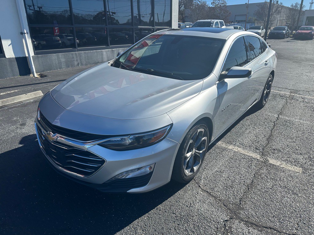 2021 Chevrolet Malibu Image 2