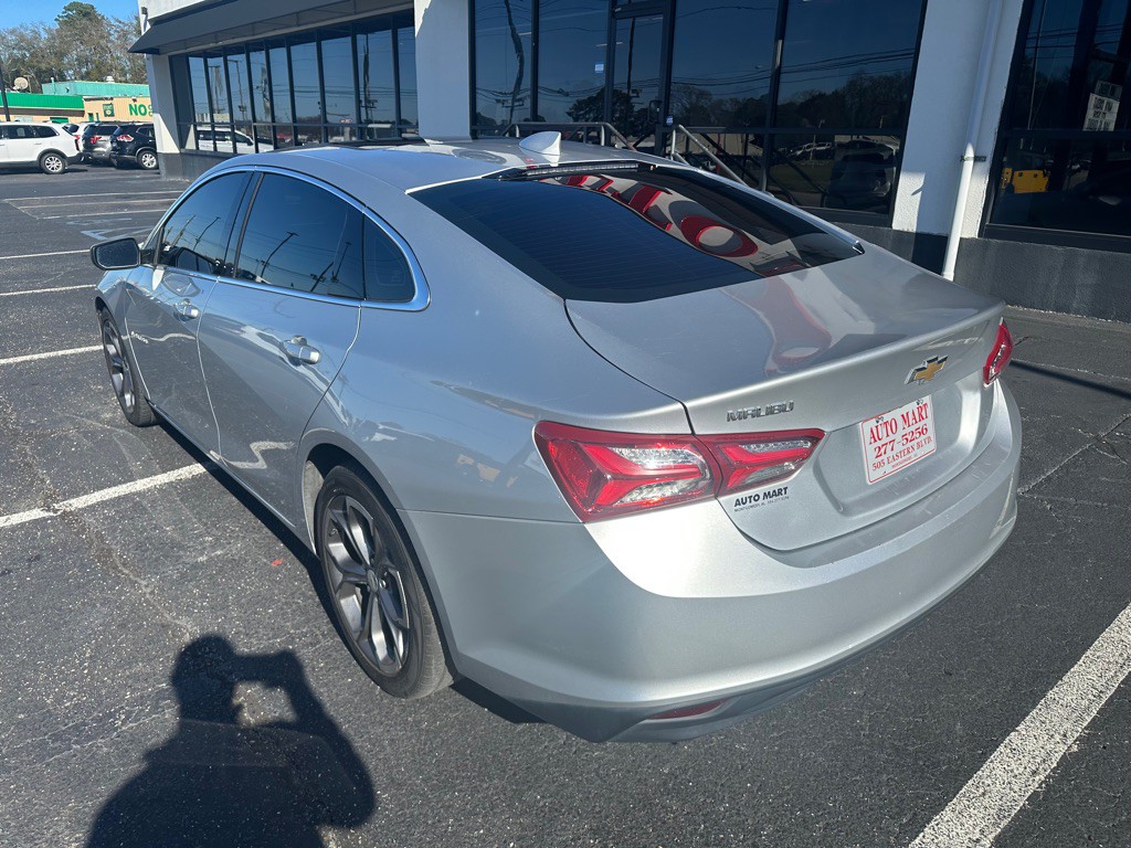 2021 Chevrolet Malibu Image 4