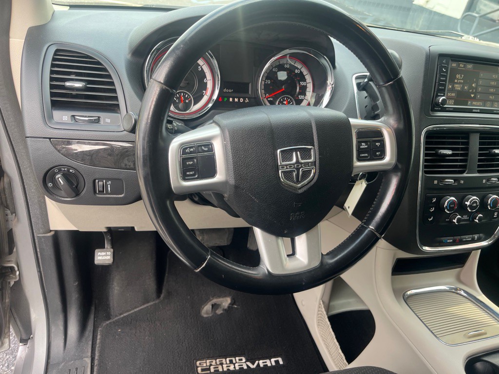 2016 Dodge Grand Caravan Image 6