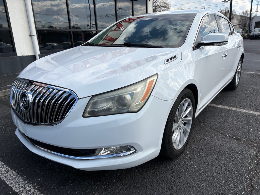 2015 Buick Lacrosse Image 2