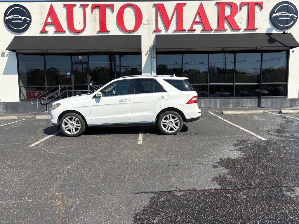 2015 Mercedes-Benz M-Class Image 1