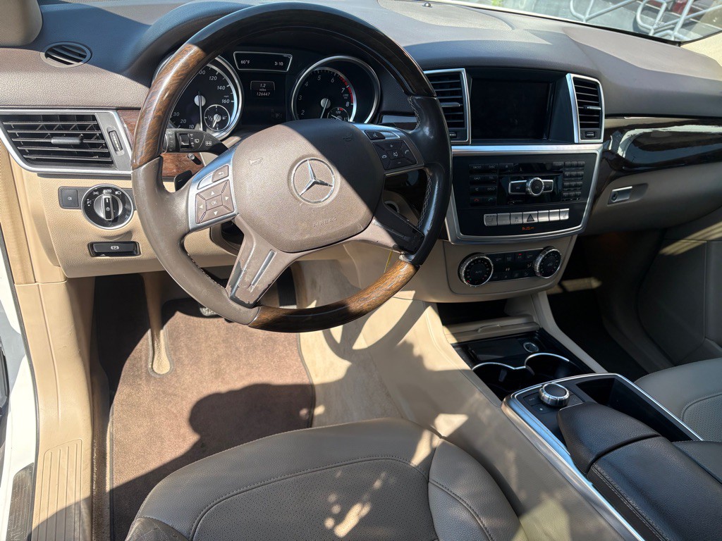 2015 Mercedes-Benz M-Class Image 6