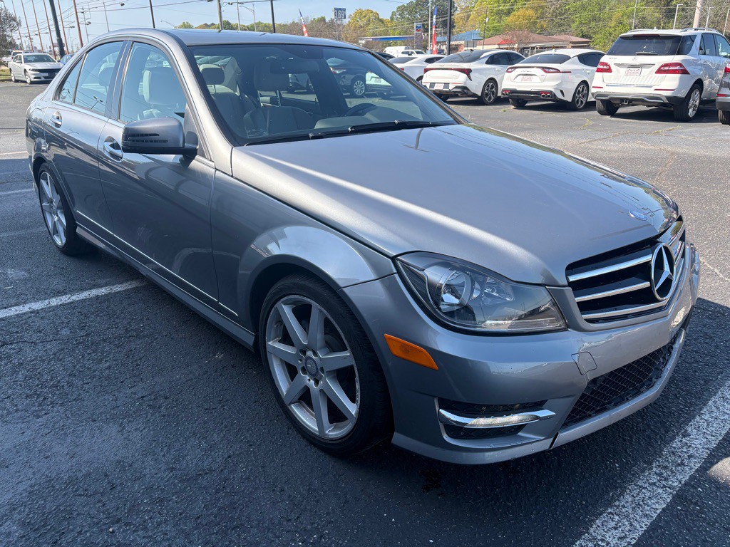2014 Mercedes-Benz C-Class Image 3