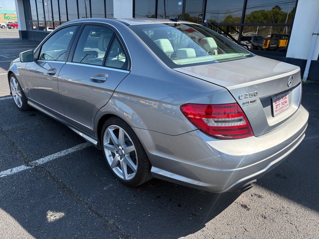 2014 Mercedes-Benz C-Class Image 5