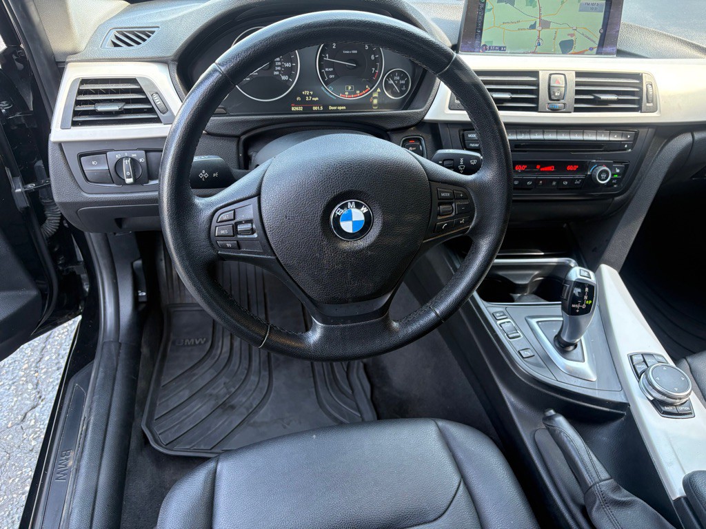 2015 BMW 3 Series Image 6