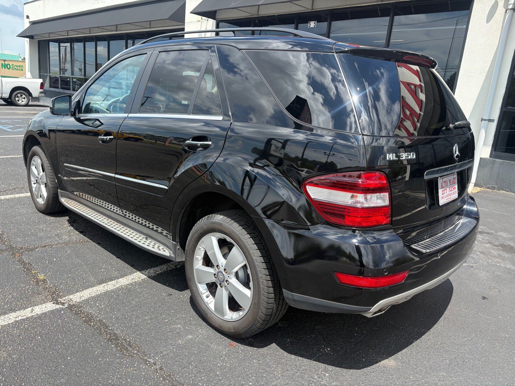 2011 Mercedes-Benz M-Class Image 10