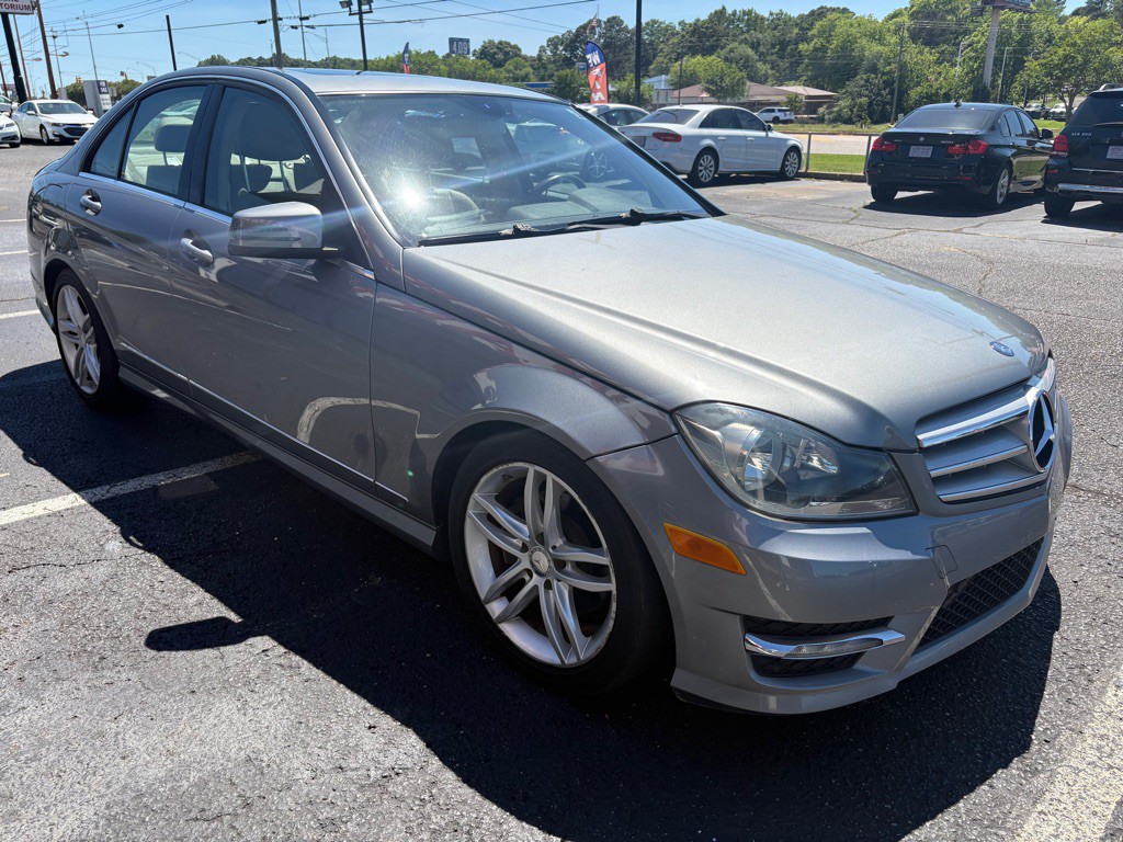 2012 Mercedes-Benz C-Class Image 3