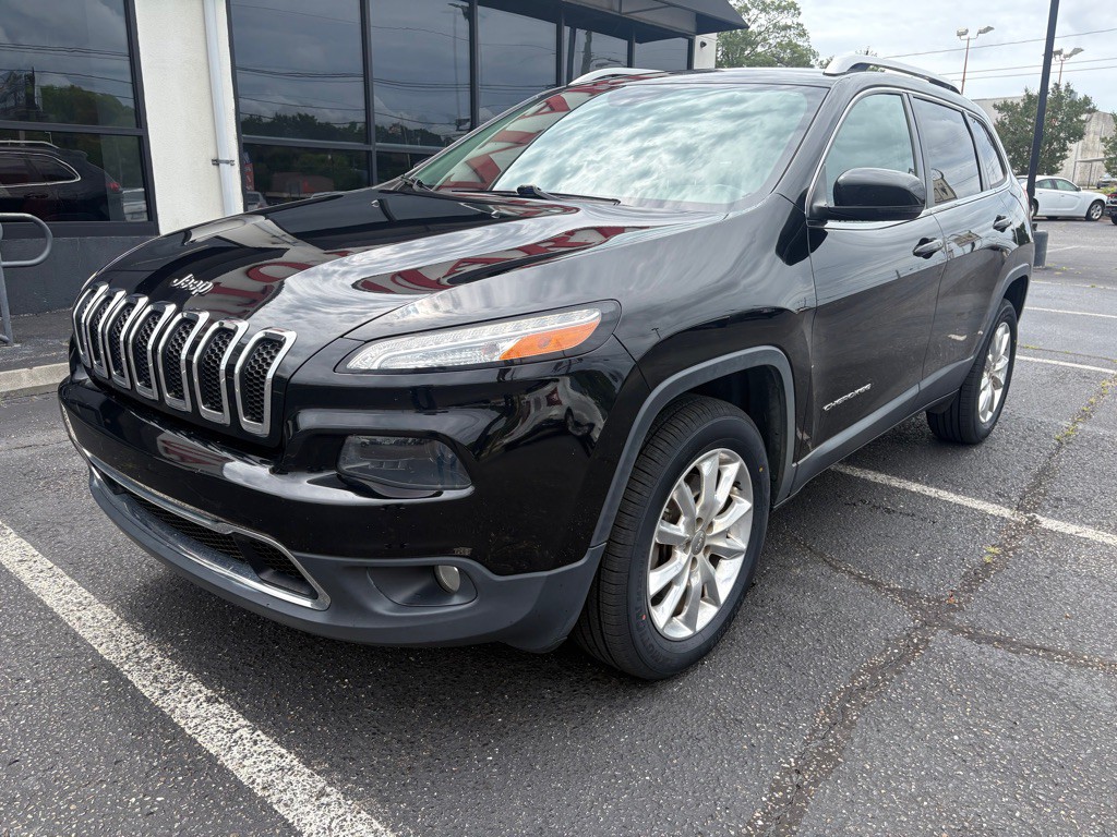 2017 Jeep Cherokee Image 2