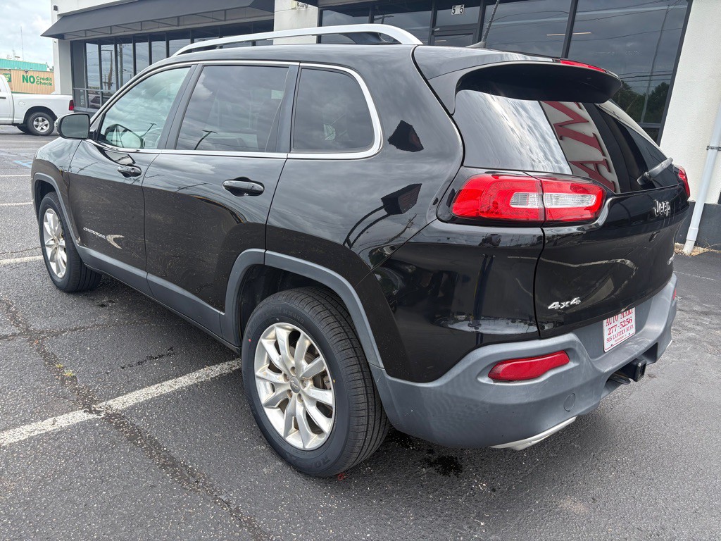 2017 Jeep Cherokee Image 5