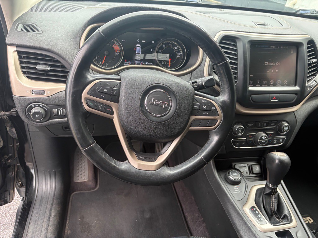 2017 Jeep Cherokee Image 6
