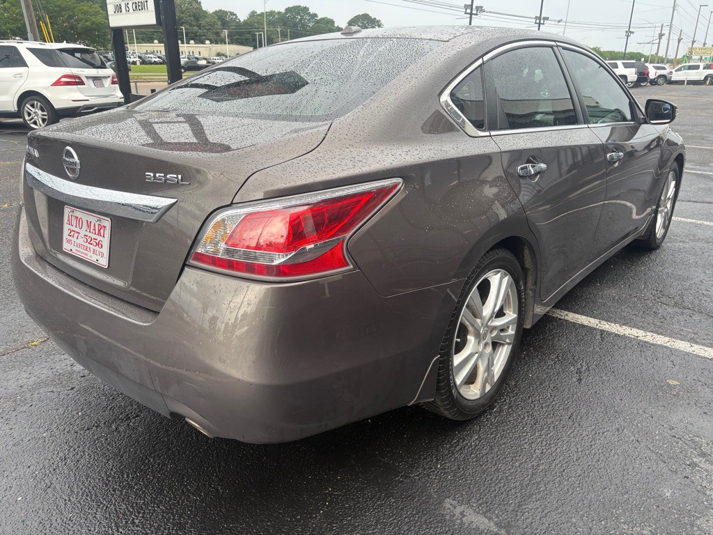 2015 Nissan Altima Image 4