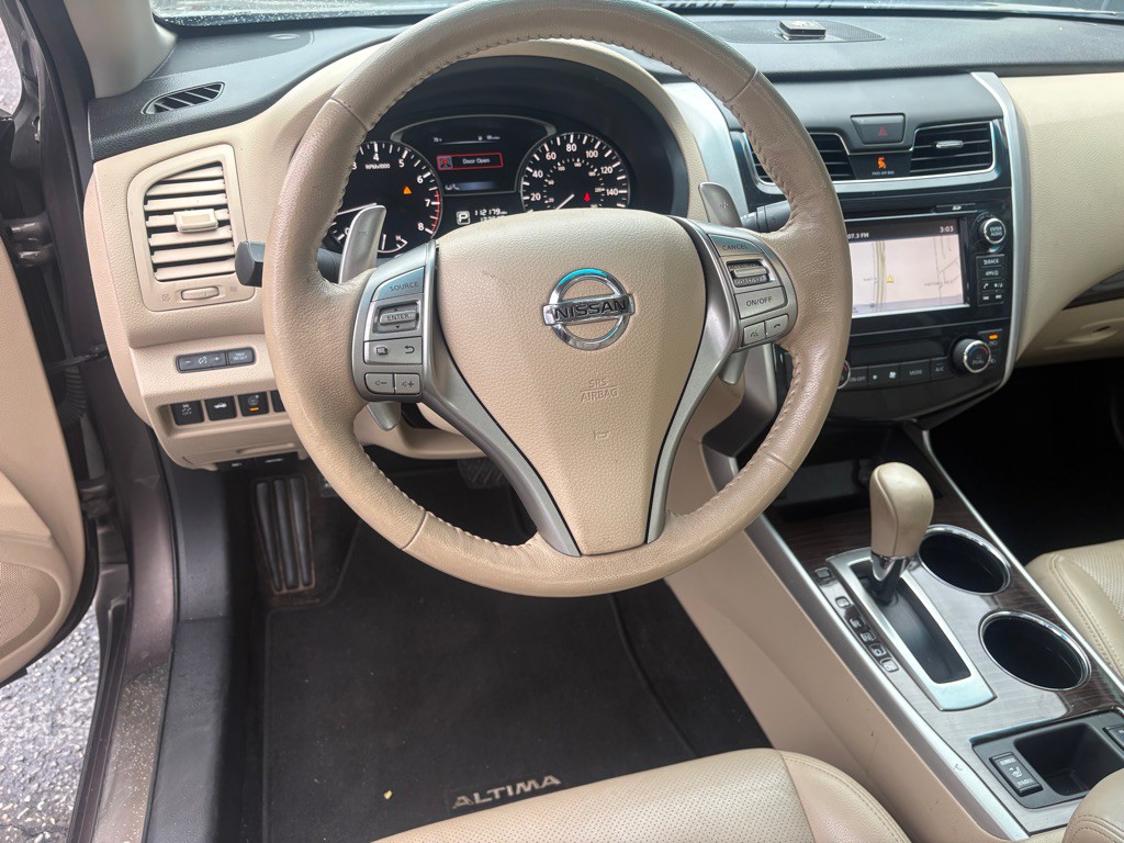 2015 Nissan Altima Image 6