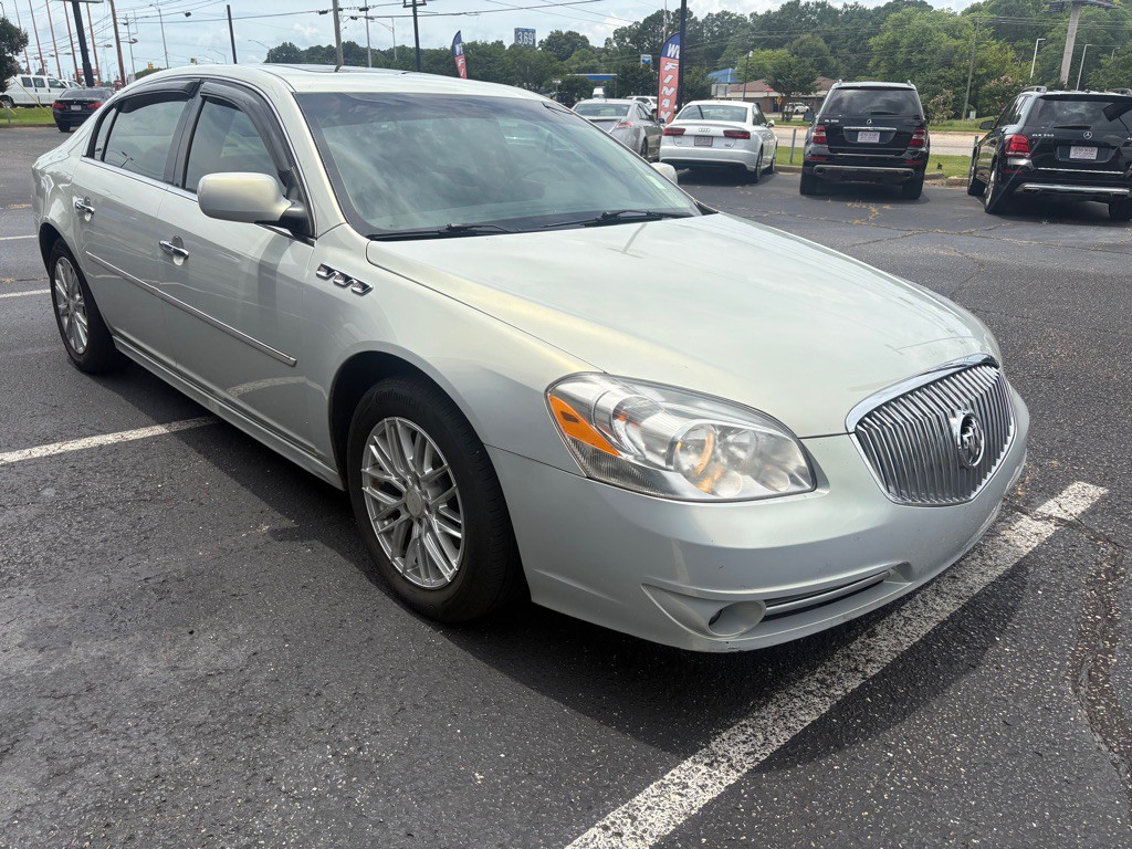 2010 Buick Lucerne Image 9