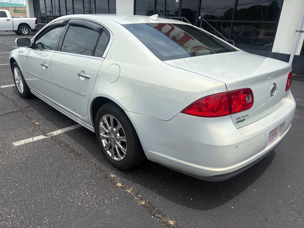 2010 Buick Lucerne Image 11