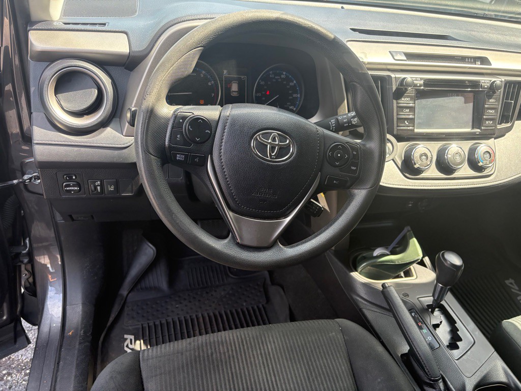 2017 Toyota Rav4 Image 5