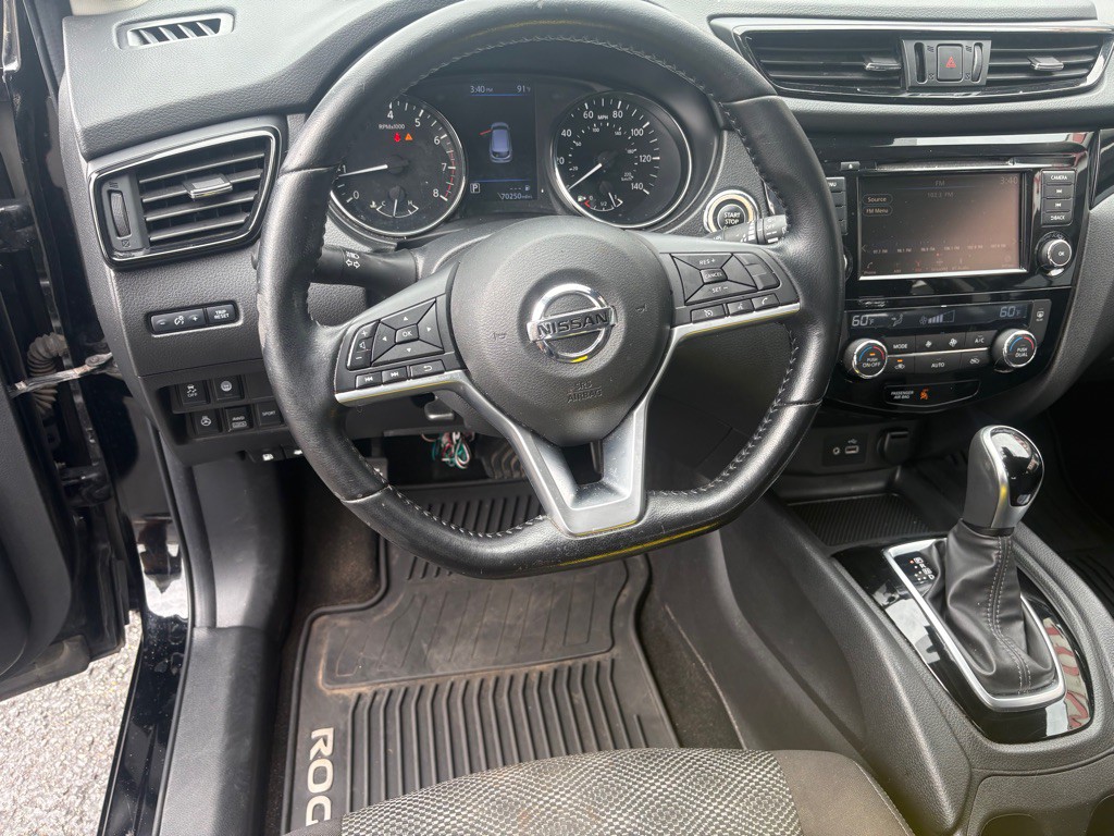 2020 Nissan Rogue Image 6