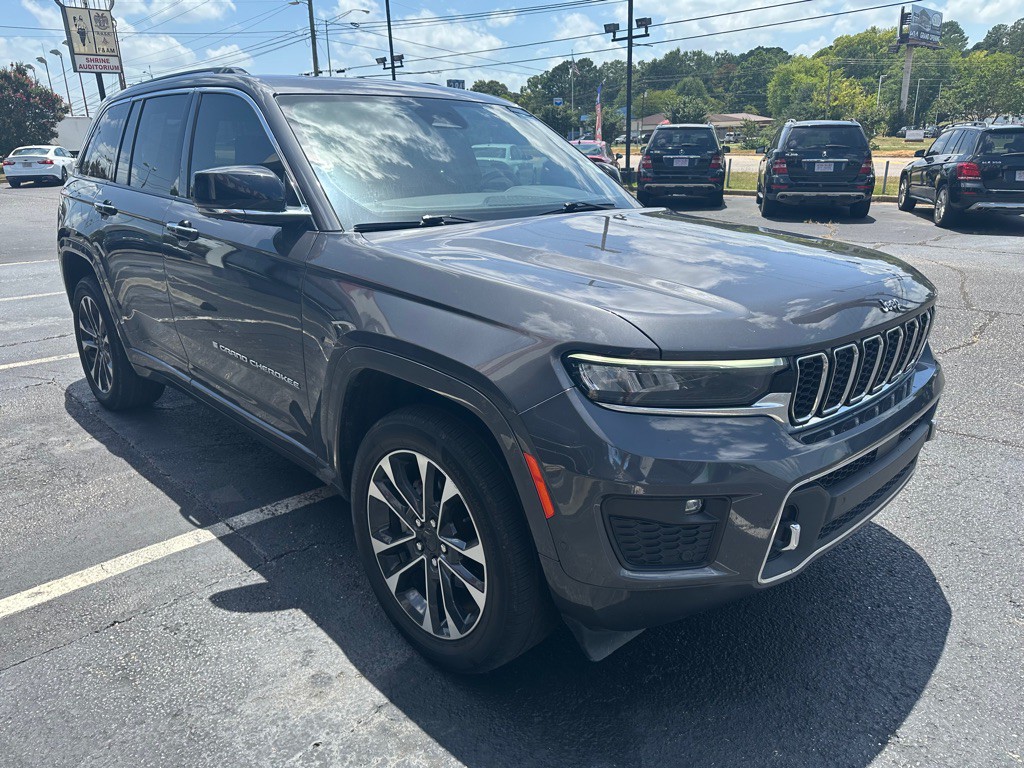 2022 Jeep Grand Cherokee Image 3