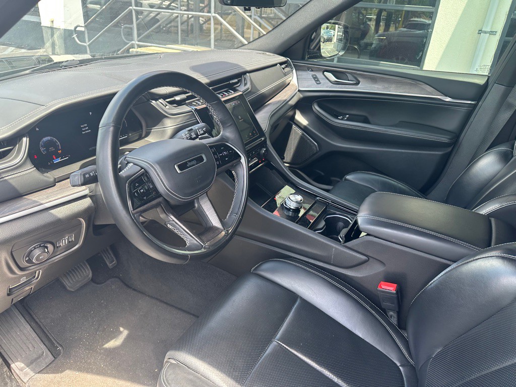 2022 Jeep Grand Cherokee Image 6