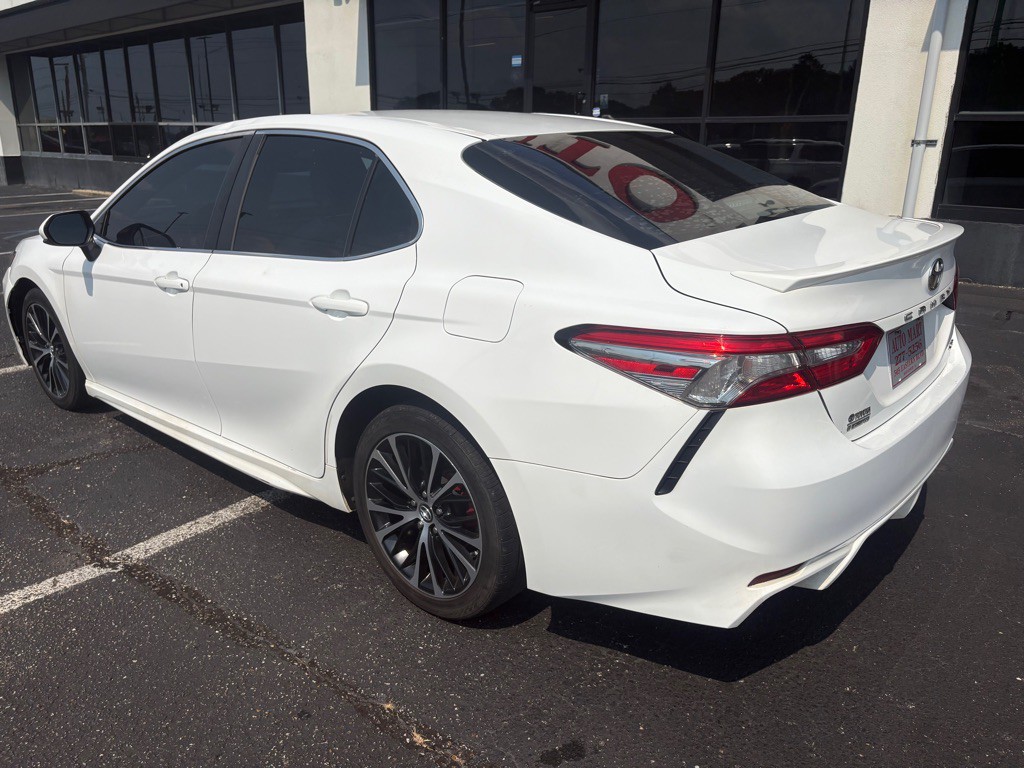 2018 Toyota Camry Image 5