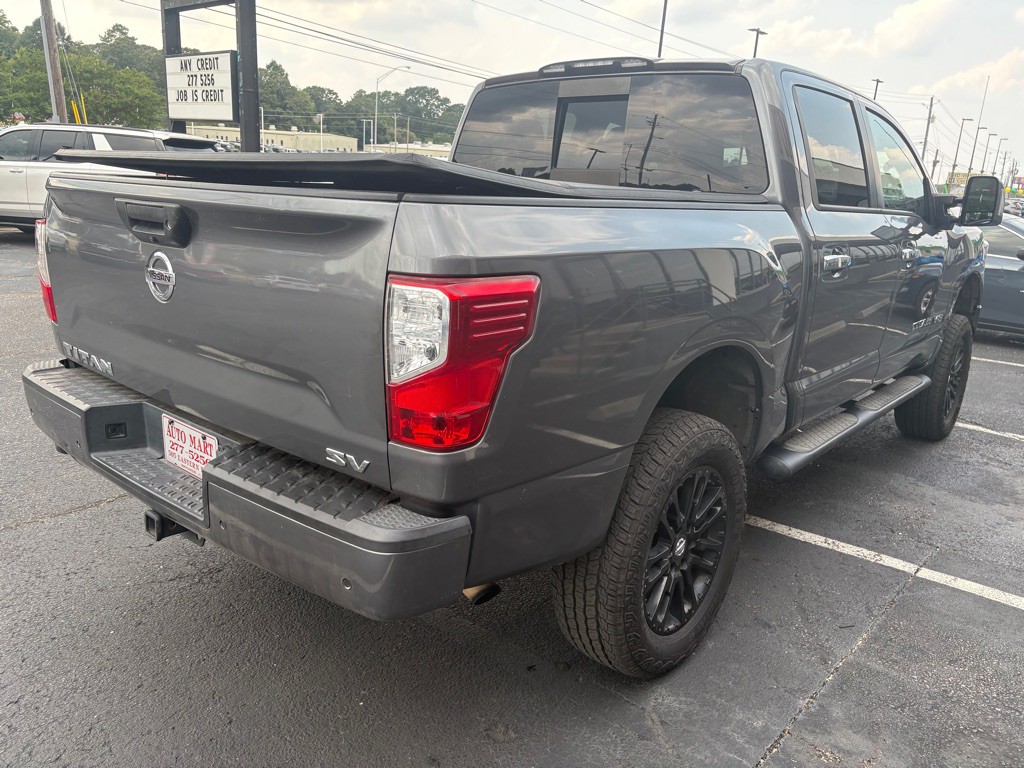 2020 Nissan Titan Image 4