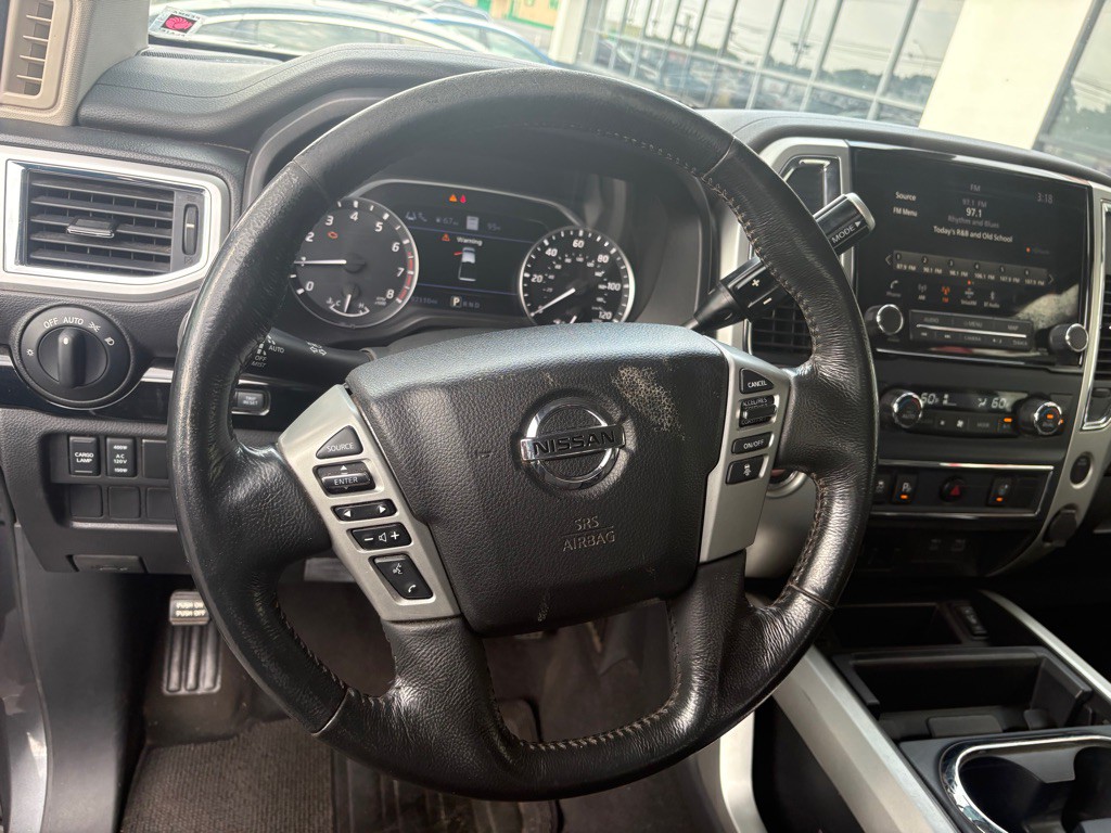 2020 Nissan Titan Image 6