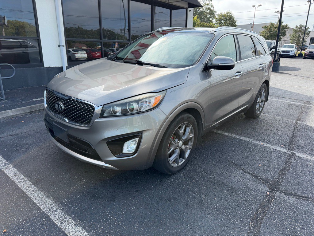 2016 Kia Sorento Image 2