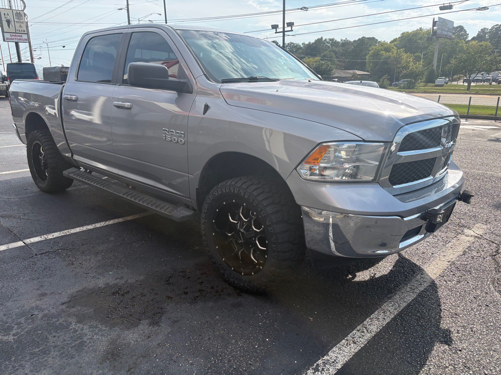 2021 RAM 1500 Image 3