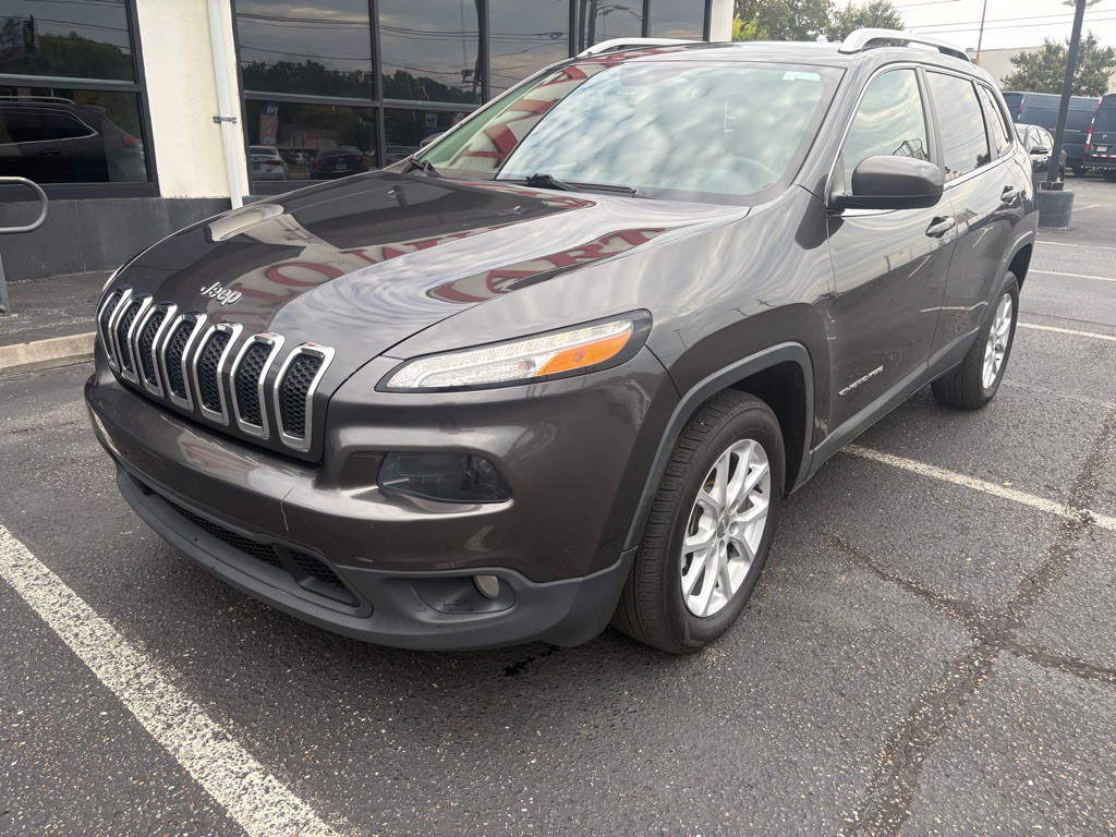 2017 Jeep Cherokee Image 2